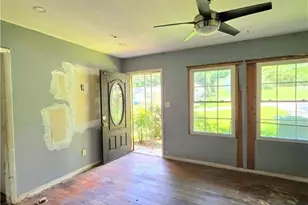 2720 Argyle Dr NW, Atlanta, GA 30318 - Photo 6