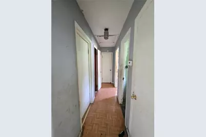 2720 Argyle Drive NW, Atlanta, GA 30318 - Photo 10