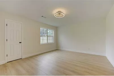 1039 Boardwalk Drive, Lawrenceville, GA 30044 - Photo 32