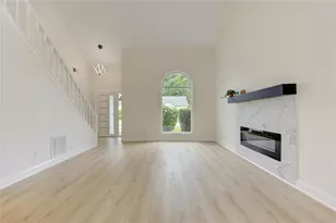 1039 Boardwalk Dr, Lawrenceville, GA 30044 - Photo 14
