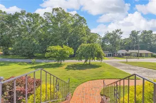 142 Ola St, Toccoa, GA 30577 - Photo 8
