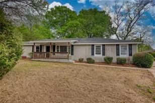 180 Capitol Ave, Winder, GA 30680 - Photo 2