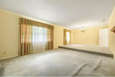 1909 Lake Lucerne Way SW, Lilburn, GA 30047 - Photo 10