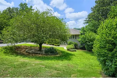 1909 Lake Lucerne Way SW, Lilburn, GA 30047 - Photo 40
