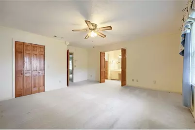 1909 Lake Lucerne Way SW, Lilburn, GA 30047 - Photo 18
