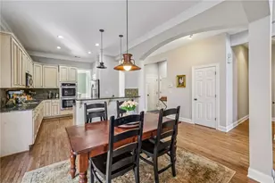 1200 Dunwoody Village Dr, Dunwoody, GA 30338 - Photo 12