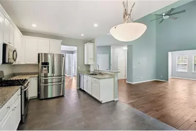 2011 Chelton Way SE, Smyrna, GA 30080 - Photo 14