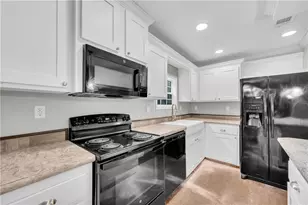 81 Jarrett Ln, Gillsville, GA 30543 - Photo 12