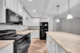81 Jarrett Ln, Gillsville, GA 30543 - Photo 14