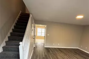 1607 Hallmark Hills Dr, Griffin, GA 30223 - Photo 6