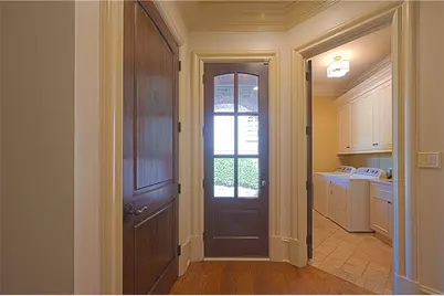 831 Camden Park Court NE, Atlanta, GA 30342 - Photo 24