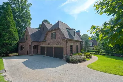 831 Camden Park Court NE, Atlanta, GA 30342 - Photo 4