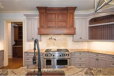 831 Camden Park Court NE, Atlanta, GA 30342 - Photo 30