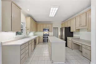 7015 Oak Creek Trce, Cumming, GA 30041 - Photo 16