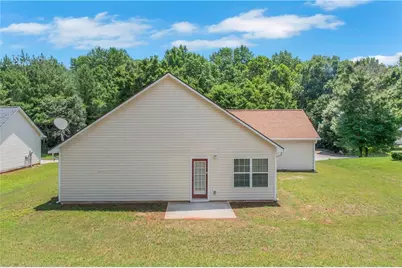 4447 English Loop, Lithonia, GA 30038 - Photo 4