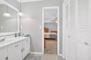 1561 Bentwood Dr SW, Lilburn, GA 30047 - Photo 28