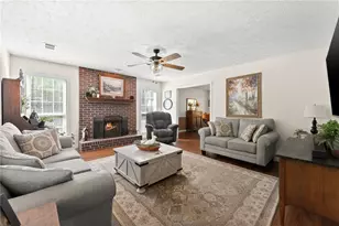 3202 Summit Glen Dr, Loganville, GA 30052 - Photo 2