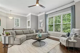 4228 Townsend Ln, Dunwoody, GA 30346 - Photo 4