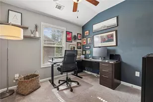 4228 Townsend Ln, Dunwoody, GA 30346 - Photo 18