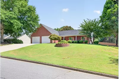 1561 Timber Heights Drive, Loganville, GA 30052 - Photo 2
