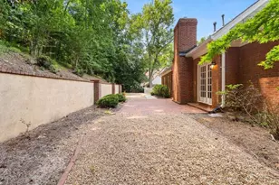 8855 Glen Ferry Dr, Johns Creek, GA 30022 - Photo 46