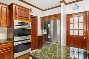 8855 Glen Ferry Dr, Johns Creek, GA 30022 - Photo 20