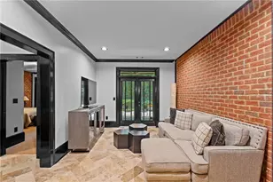 5512 Glenridge Dr, Atlanta, GA 30342 - Photo 4
