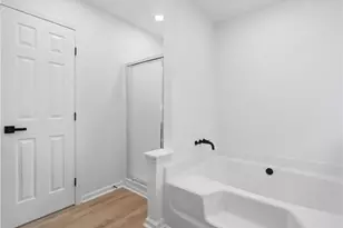 2704 Field Spring Dr, Lithonia, GA 30058 - Photo 14