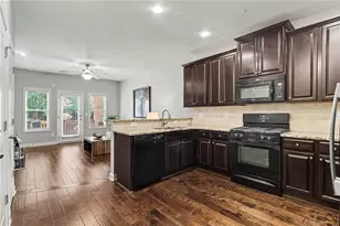 7460 Glisten Ave, Atlanta, GA 30328 - Photo 8