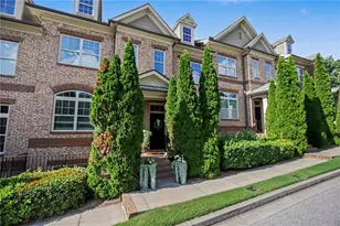 7460 Glisten Ave, Atlanta, GA 30328 - Photo 2