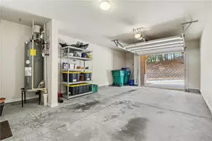 7460 Glisten Ave, Atlanta, GA 30328 - Photo 24
