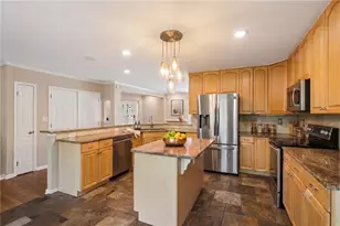 1055 Lee Cir NE, Atlanta, GA 30324 - Photo 8