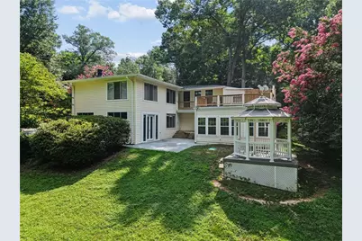 1055 Lee Circle NE, Atlanta, GA 30324 - Photo 2