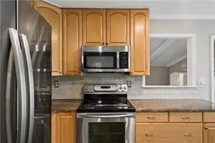 1055 Lee Cir NE, Atlanta, GA 30324 - Photo 16