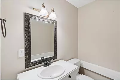 1055 Lee Circle NE, Atlanta, GA 30324 - Photo 32