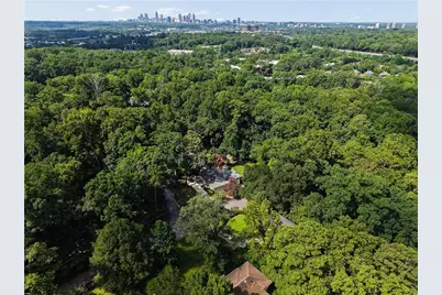1055 Lee Circle NE, Atlanta, GA 30324 - Photo 44