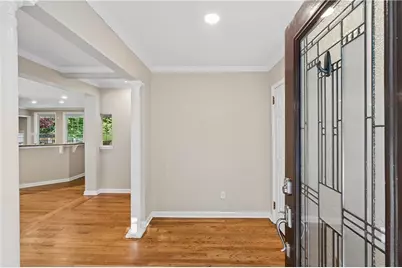 1055 Lee Circle NE, Atlanta, GA 30324 - Photo 4