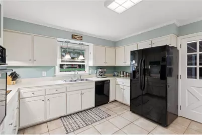 1651 Timberland Road NE, Atlanta, GA 30345 - Photo 8