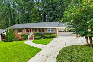 1651 Timberland Rd NE, Atlanta, GA 30345 - Photo 36