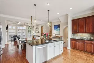 805 Highland Green Way NE, Atlanta, GA 30306 - Photo 6
