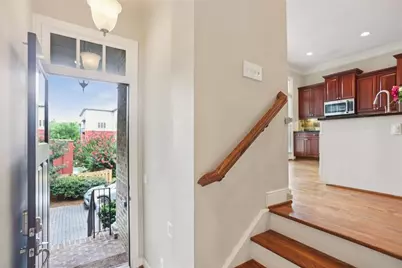 805 Highland Green Way NE, Atlanta, GA 30306 - Photo 2