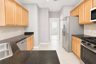 1707 Hidden Pond Cir, Lawrenceville, GA 30043 - Photo 10