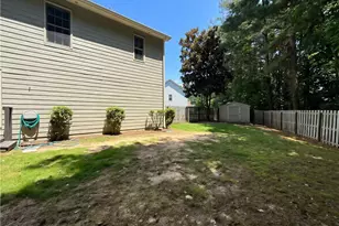 1707 Hidden Pond Cir, Lawrenceville, GA 30043 - Photo 30