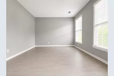 1707 Hidden Pond Circle, Lawrenceville, GA 30043 - Photo 4