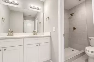 1707 Hidden Pond Cir, Lawrenceville, GA 30043 - Photo 20