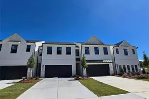 7505 Clover Ln, Flowery Branch, GA 30542 - Photo 4