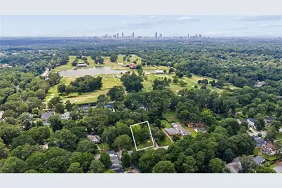 401 Ashburton Avenue SE, Atlanta, GA 30317 - Photo 2