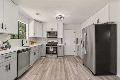 4952 Park West Drive, Stone Mountain, GA 30088 - Photo 12