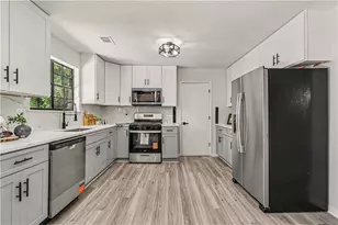 4952 Parkwest Dr, Stone Mountain, GA 30088 - Photo 12