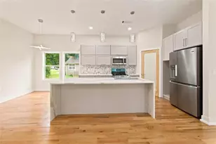 1084 Hubbard St SW, Atlanta, GA 30310 - Photo 8